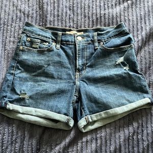 Levi Jean mid rise shorts